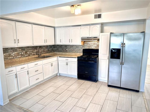 215 West Lehigh Street, Bethlehem City, PA 18018