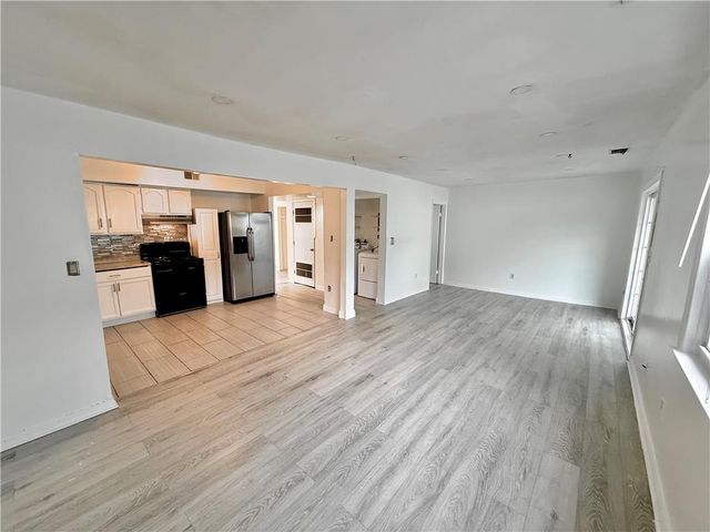 215 West Lehigh Street, Bethlehem City, PA 18018