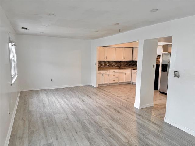 215 West Lehigh Street, Bethlehem City, PA 18018