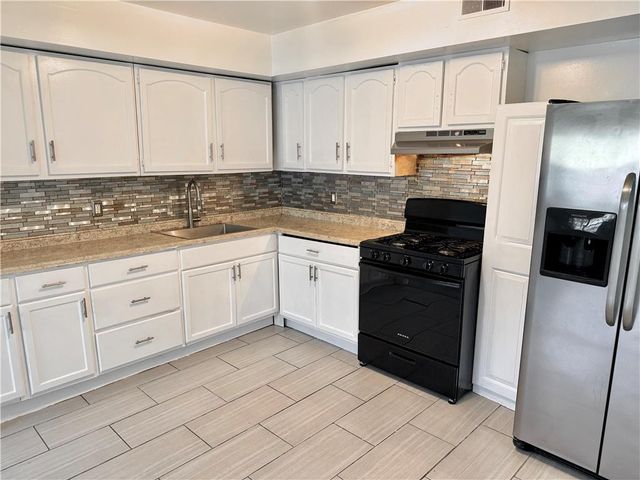 215 West Lehigh Street, Bethlehem City, PA 18018