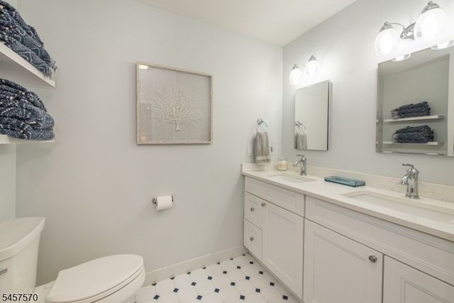 82 N Belair Ave, Hanover Twp., NJ 07927