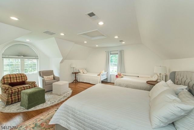 82 N Belair Ave, Hanover Twp., NJ 07927