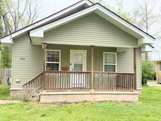 614 N Springer Street, Carbondale, IL 62901
