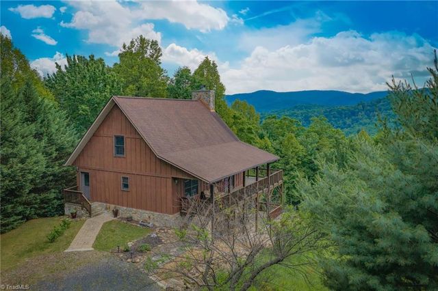 605 Valley View Drive, Purlear, NC 28665