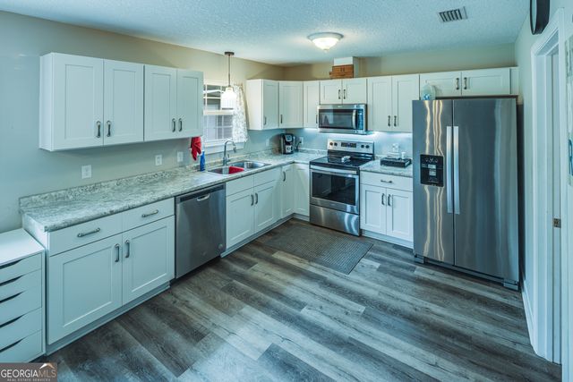 111 Jenny Court, Folkston, GA 31537