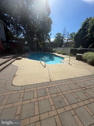 316 REDWOOD AVE, Woodbury Heights, NJ 08097