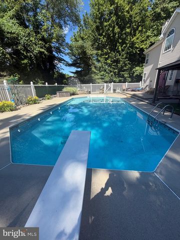 316 REDWOOD AVE, Woodbury Heights, NJ 08097