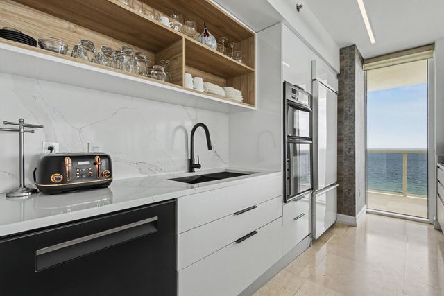 1830 S Ocean Drive 1402, Hallandale Beach, FL 33009