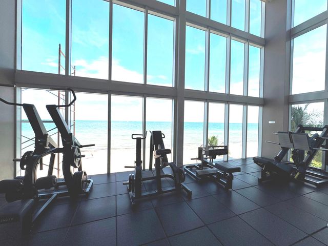1830 S Ocean Drive 1402, Hallandale Beach, FL 33009