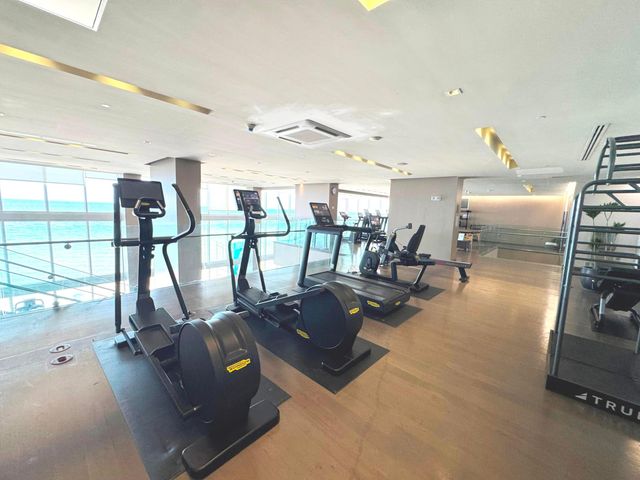 1830 S Ocean Drive 1402, Hallandale Beach, FL 33009