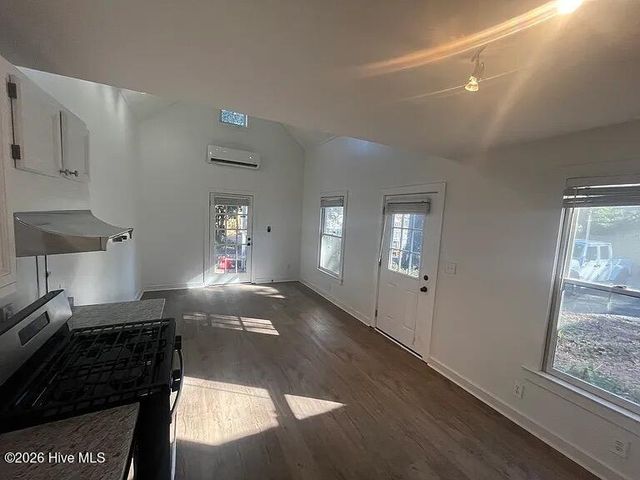 414 S 2nd Street, Wilmington, NC 28401