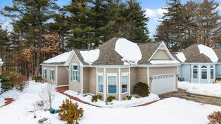 10 Houston Drive # 10, Nashua, NH 03062