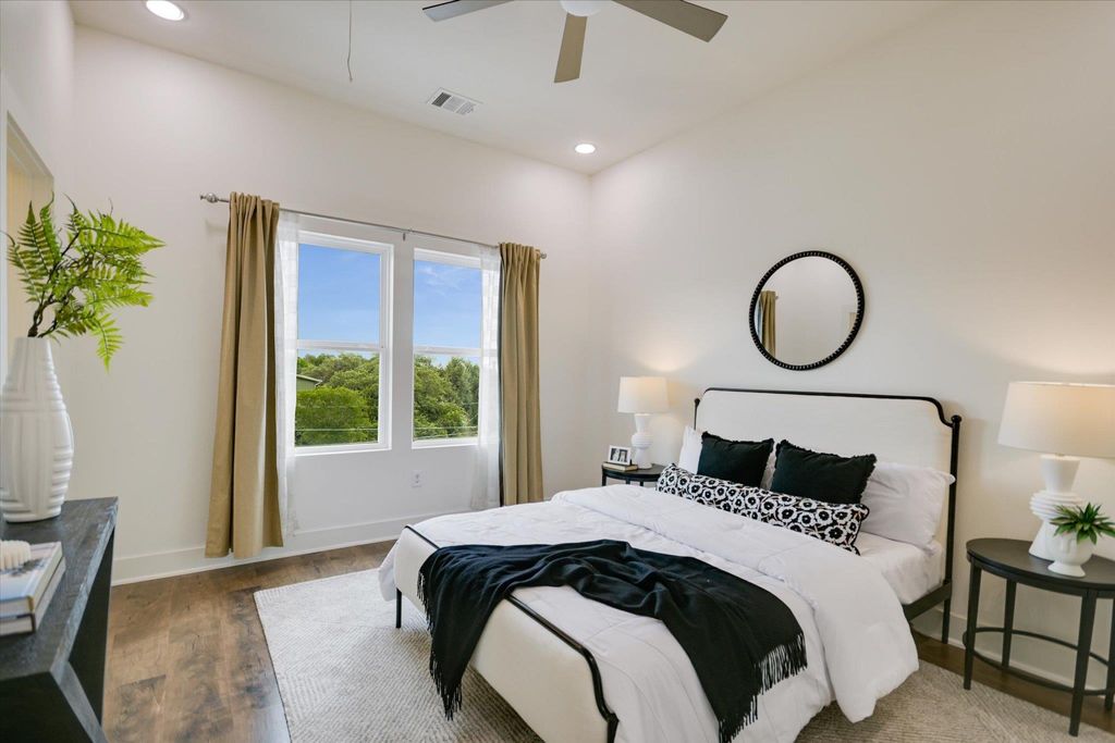 3007 E 12th ST 82, Austin, TX 78702
