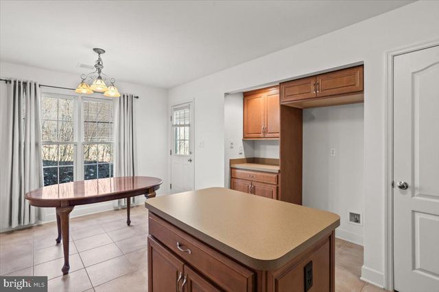 10 LENOX CT, Mechanicsburg, PA 17050