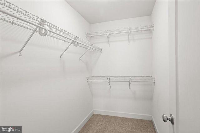 10 LENOX CT, Mechanicsburg, PA 17050