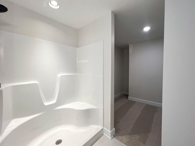 433 E Douglas Ave, Andover, KS 67002