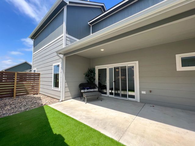 433 E Douglas Ave, Andover, KS 67002