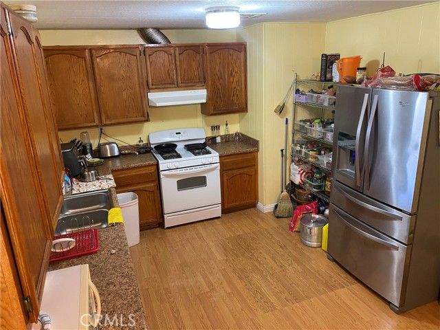 995 Pomona Rd 41, Corona, CA 92882