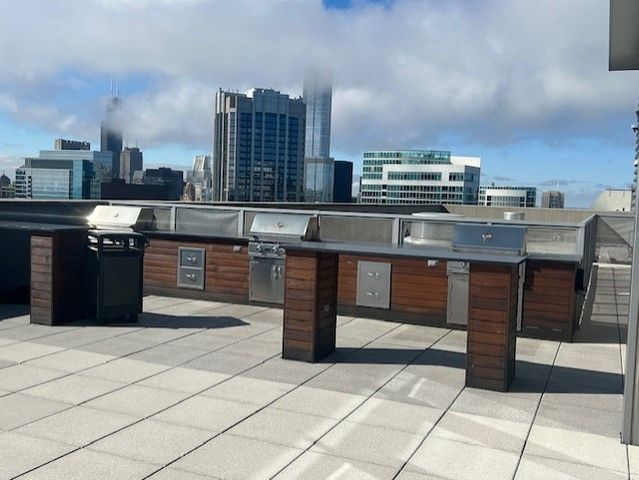 600 N Lake Shore Drive 914, Chicago, IL 60611