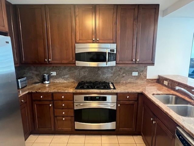 600 N Lake Shore Drive 914, Chicago, IL 60611