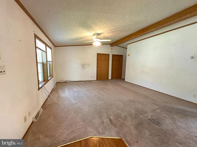 146 TULIP CIR, Ephrata, PA 17522