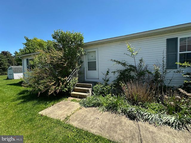 146 TULIP CIR, Ephrata, PA 17522