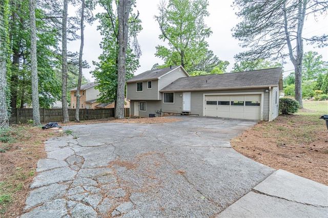 602 Brighton Drive, Lawrenceville, GA 30043