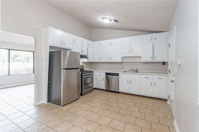 602 Brighton Drive, Lawrenceville, GA 30043