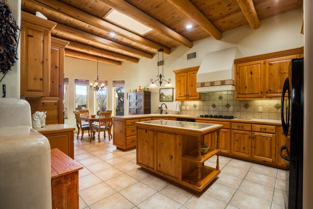 114 Veronica Court, Corrales, NM 87048