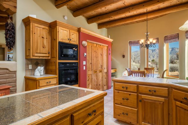 114 Veronica Court, Corrales, NM 87048