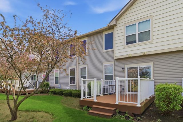 918 Oak Ridge Boulevard, Elgin, IL 60120