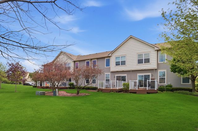 918 Oak Ridge Boulevard, Elgin, IL 60120