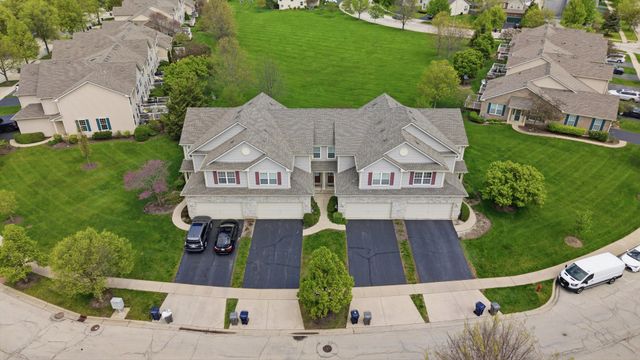 918 Oak Ridge Boulevard, Elgin, IL 60120