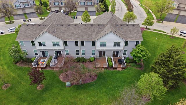 918 Oak Ridge Boulevard, Elgin, IL 60120