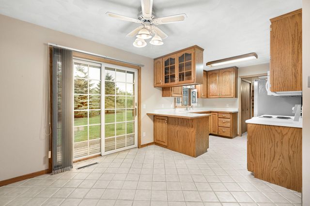 307 14th Place NW, Austin, MN 55912