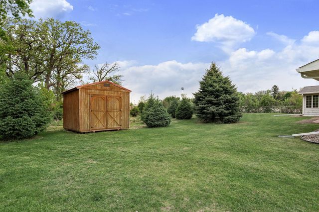 307 14th Place NW, Austin, MN 55912