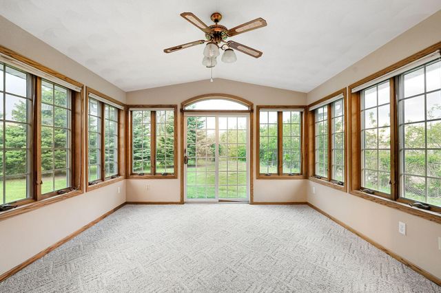 307 14th Place NW, Austin, MN 55912