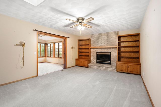 307 14th Place NW, Austin, MN 55912