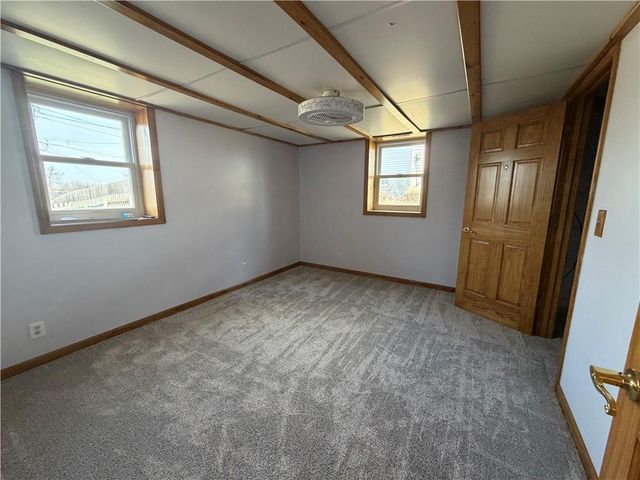 325 E 4th Street, Maryville, MO 64468