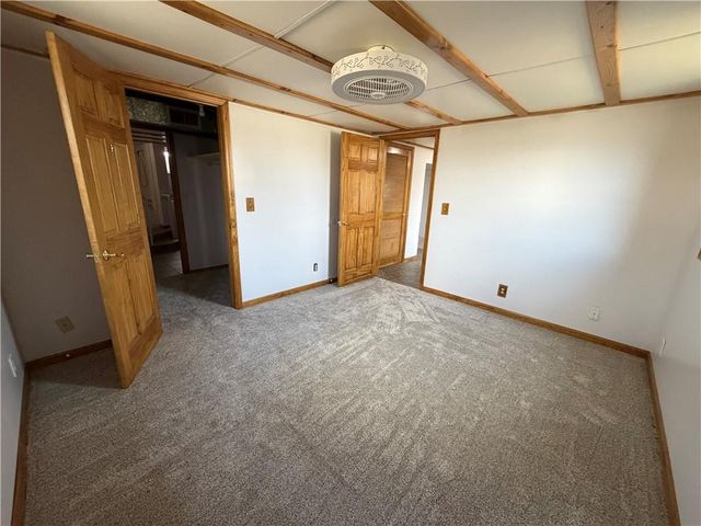 325 E 4th Street, Maryville, MO 64468