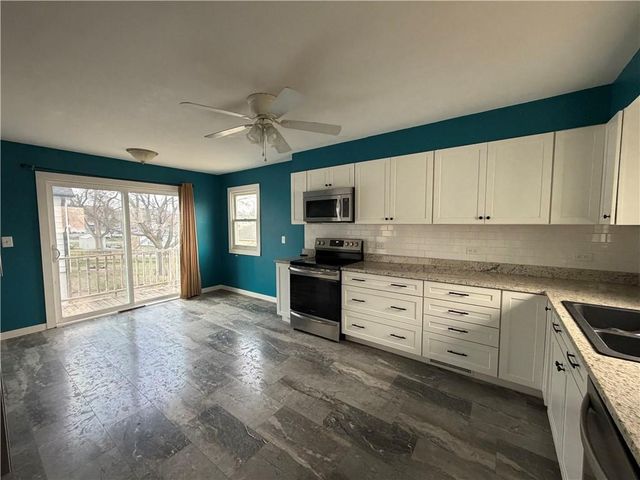 325 E 4th Street, Maryville, MO 64468