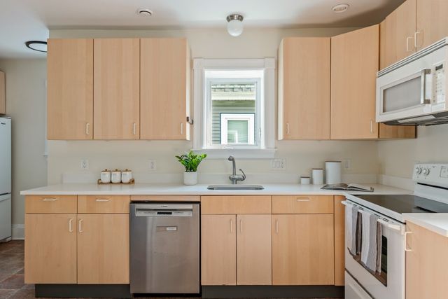 26 Princeton St 26, Medford, MA 02155