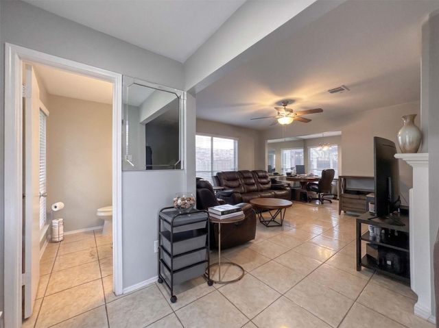 2023 Ruffian Lane, Stafford, TX 77477