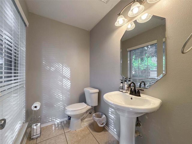 2023 Ruffian Lane, Stafford, TX 77477