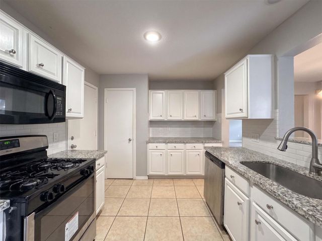 2023 Ruffian Lane, Stafford, TX 77477