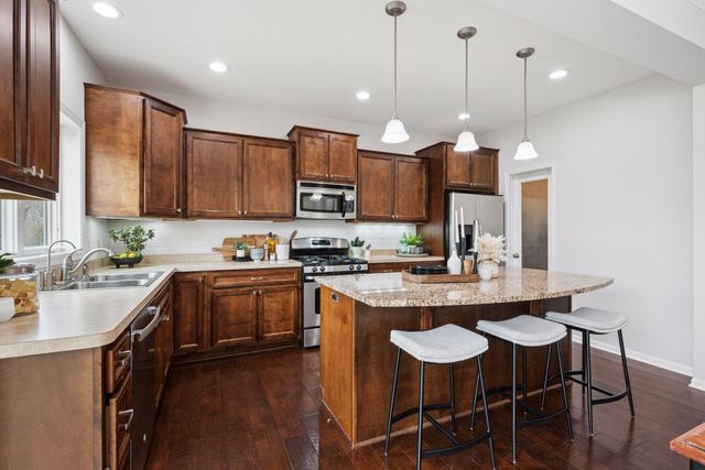 13940 47th Place NE, Saint Michael, MN 55376