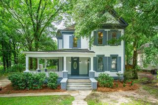409 Southern Ave., Hattiesburg, MS 39401