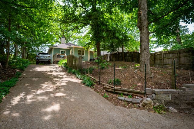 1009 Winthrop Street, Chattanooga, TN 37405