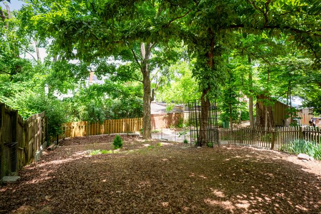 1009 Winthrop Street, Chattanooga, TN 37405