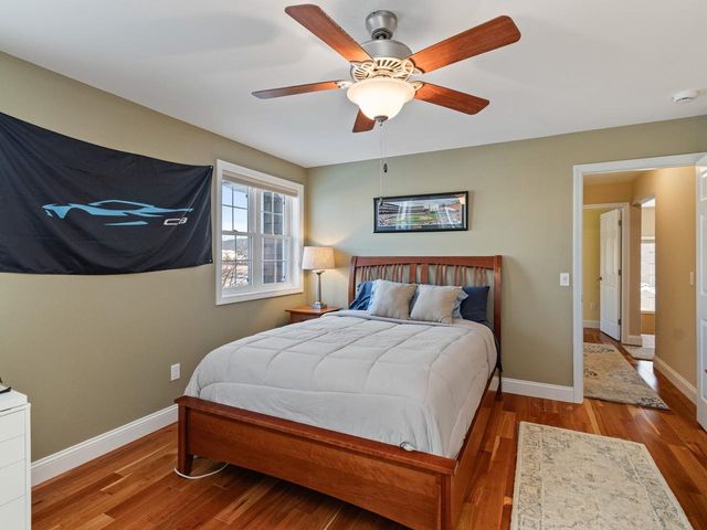 98 Sommerfield Avenue, South Burlington, VT 05403